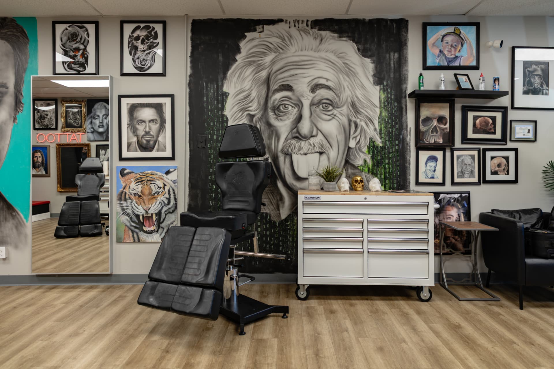 Private tattoo station and chair in the Crimson Dove studio
